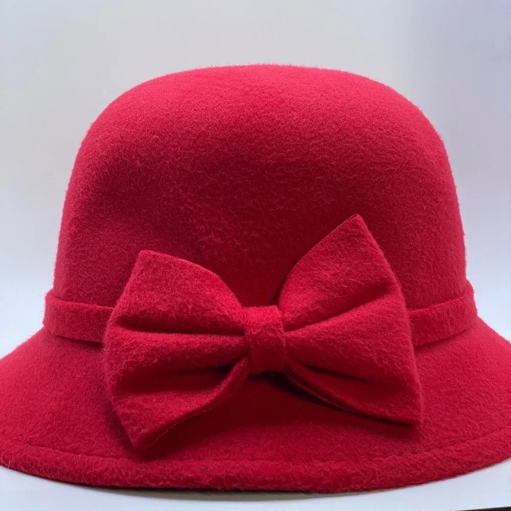 NWT Vintage Style Red Felt Cloche Structured Hat Bow Retro Elegant Coquette